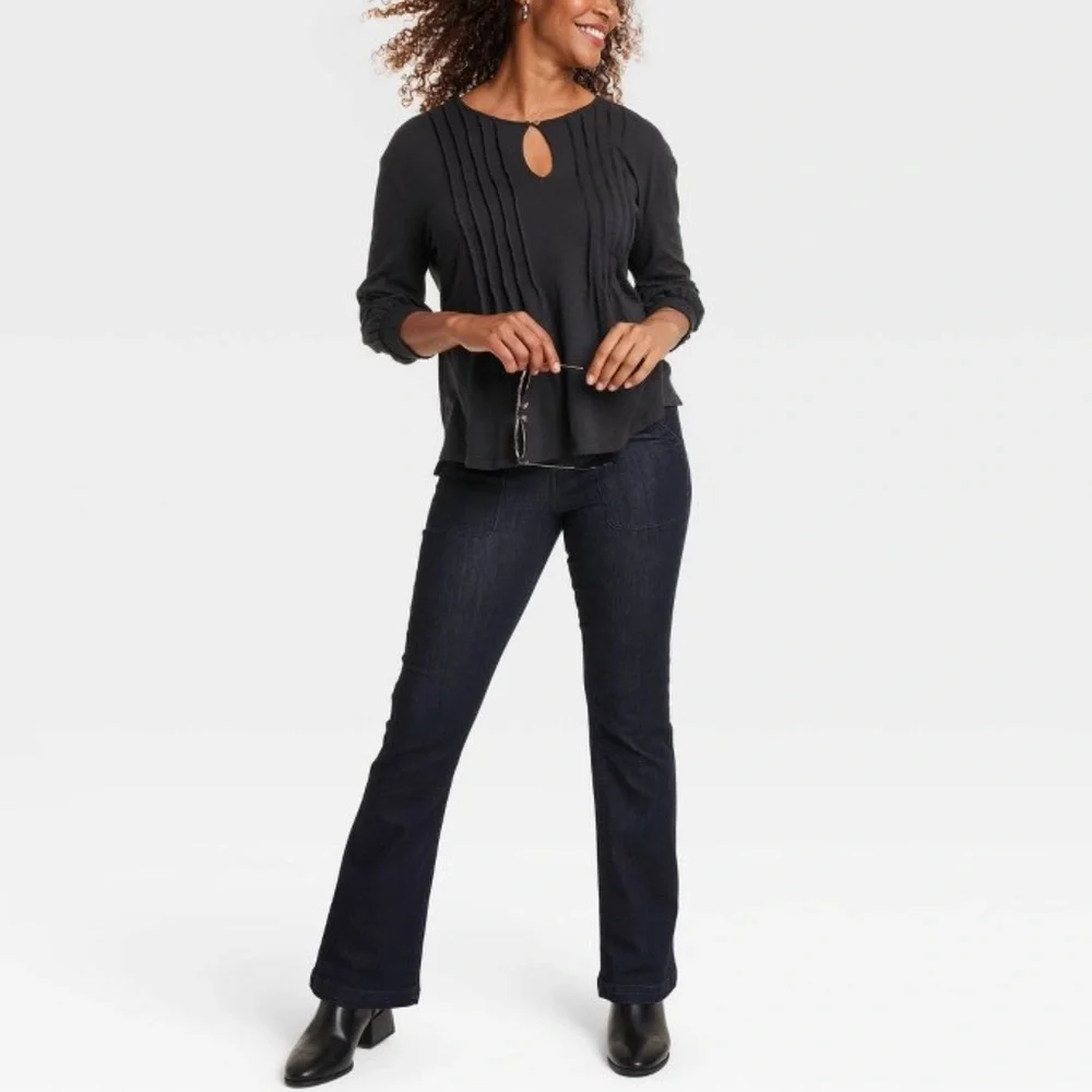 Knox Rose Women's Pintuck 3/4 Sleeve Shirt - Picture 4 of 6